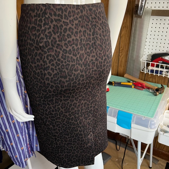 VGUC Liverpool skirt - Picture 3 of 4